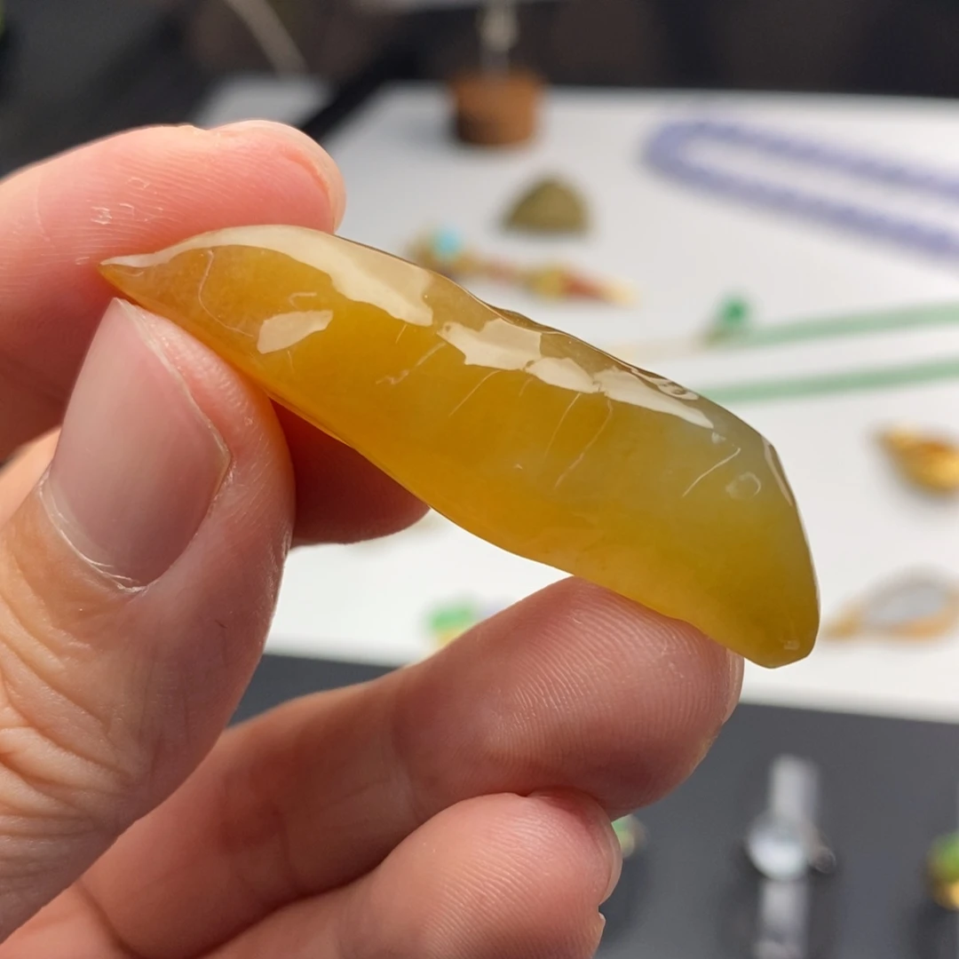 定制翡翠未镶嵌包工