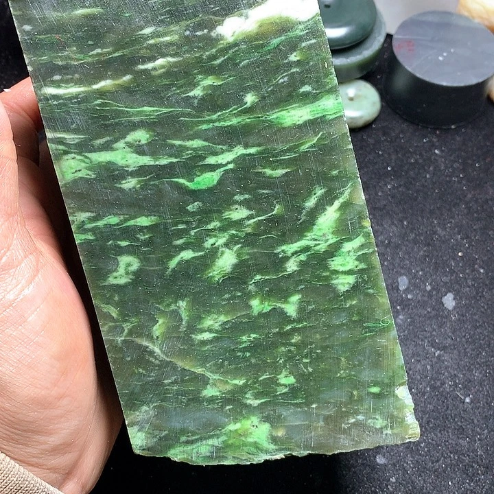 和田玉（糖玉）未镶嵌珠宝奇石