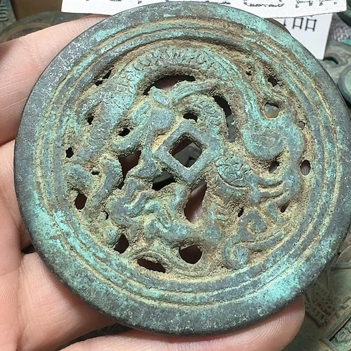 铜恭*现代工艺品花钱