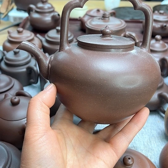 紫泥茶壶猪*。黄龙山原矿
