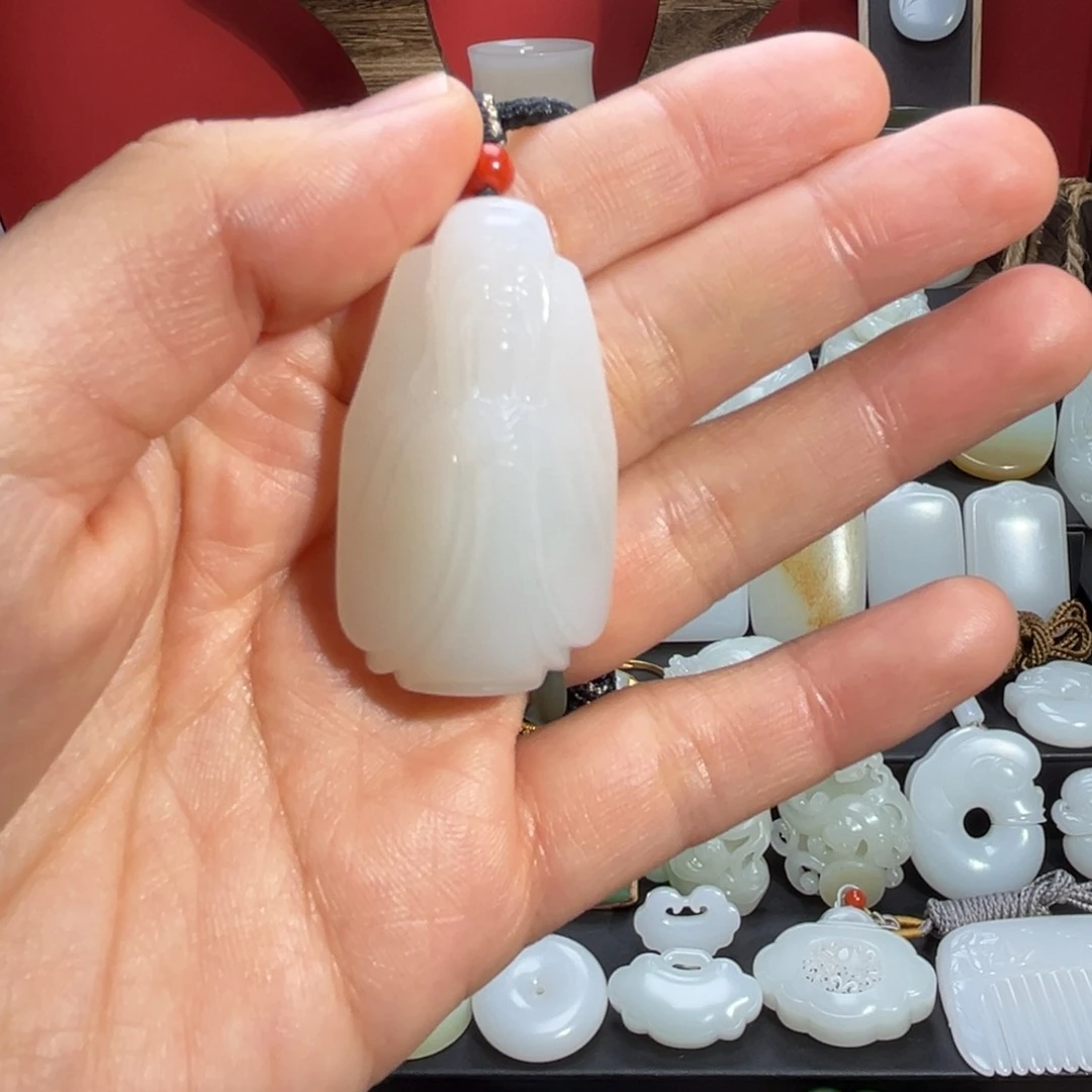 和田玉吊坠(赠链)未镶嵌乐*