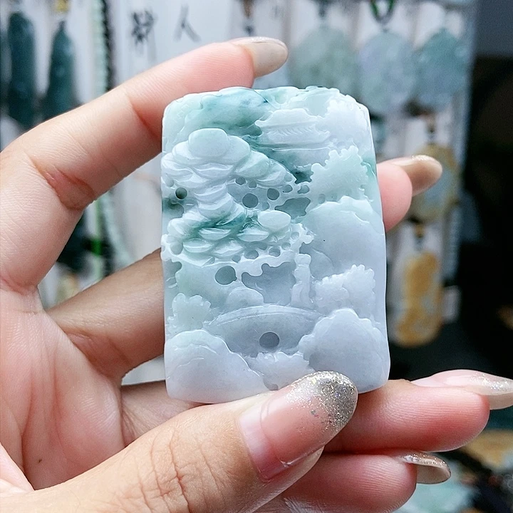 翡翠未镶嵌颈饰翡翠