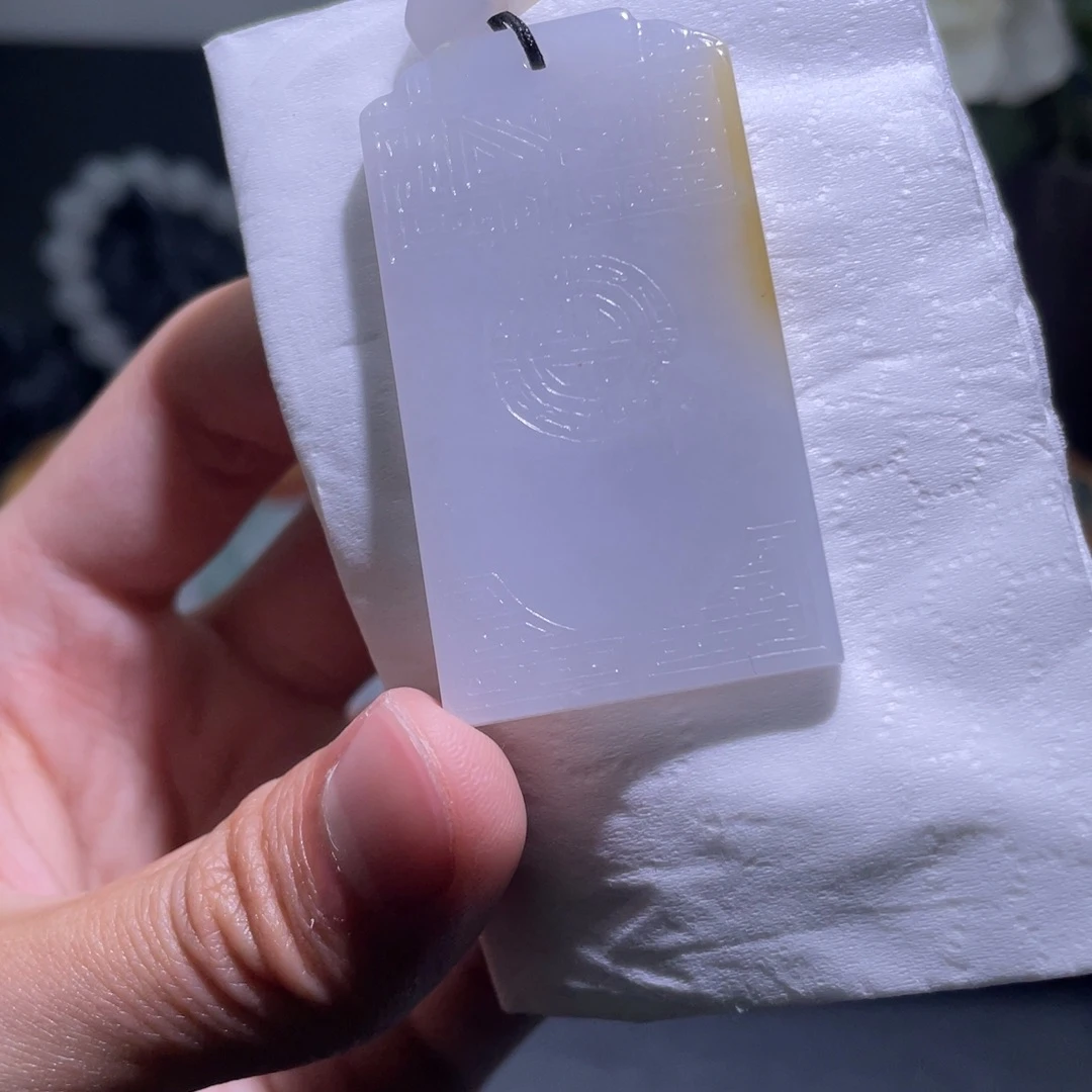 定制翡翠未镶嵌吊坠