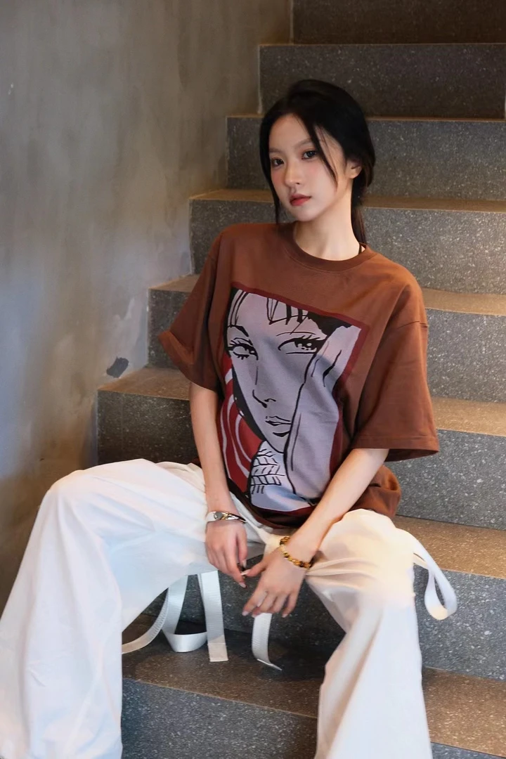 （南油娜姐）2025夏季新款：小众设计甜酷动漫美人脸短袖T恤25116
