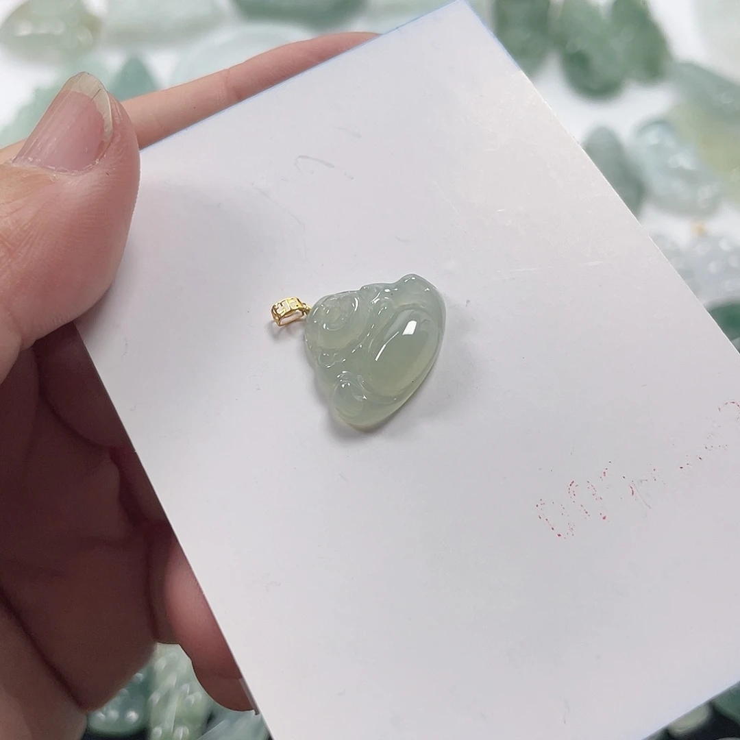 翡翠未镶嵌颈饰小佛公