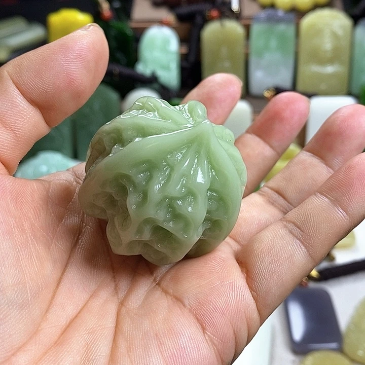 和田玉未镶嵌珠宝奇石