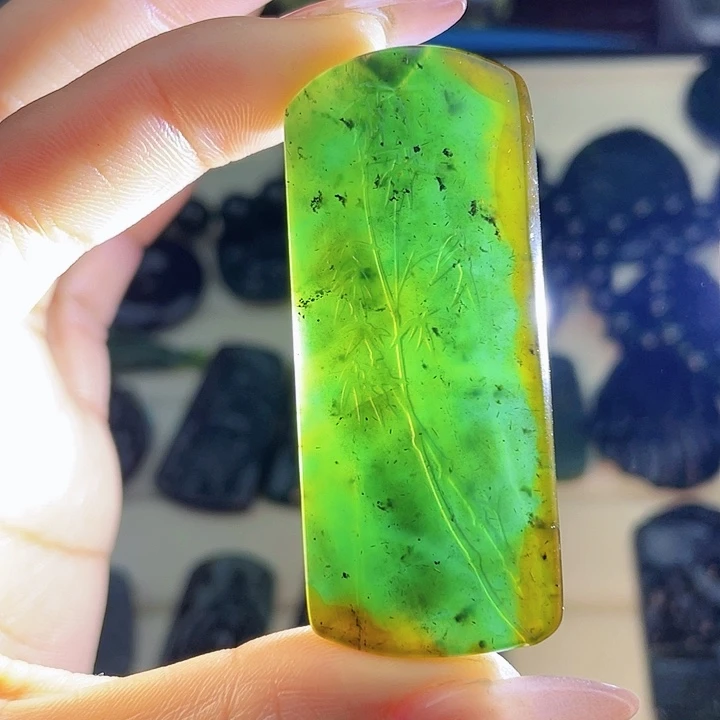 蛇纹石玉未镶嵌挂件泰山玉节节高升