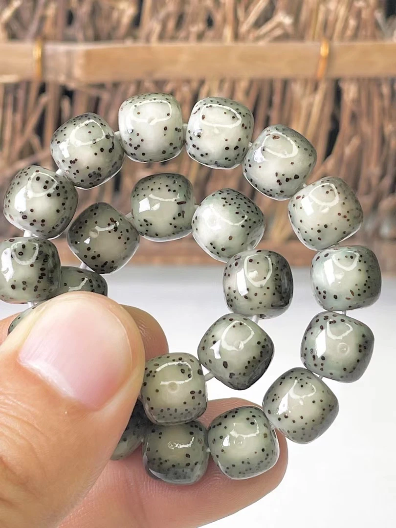 【绿冰星月菩提手串】9X10桶珠，月留白糯冰透，高密度油性足