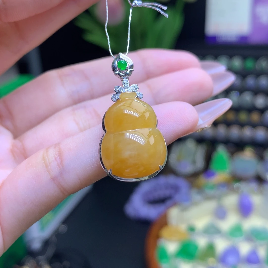 翡翠颈饰18K金镶嵌天然
