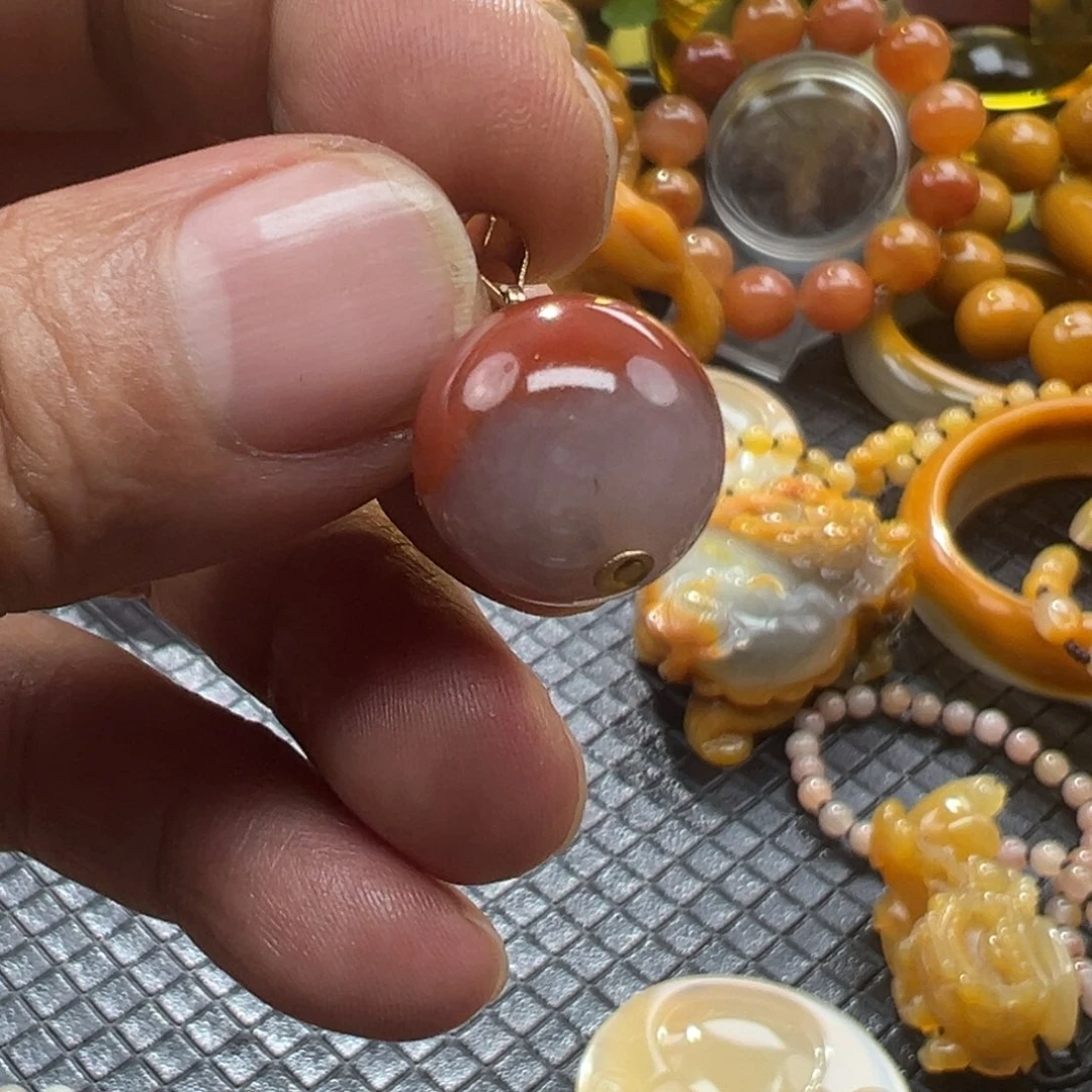 石英质玉未镶嵌颈饰