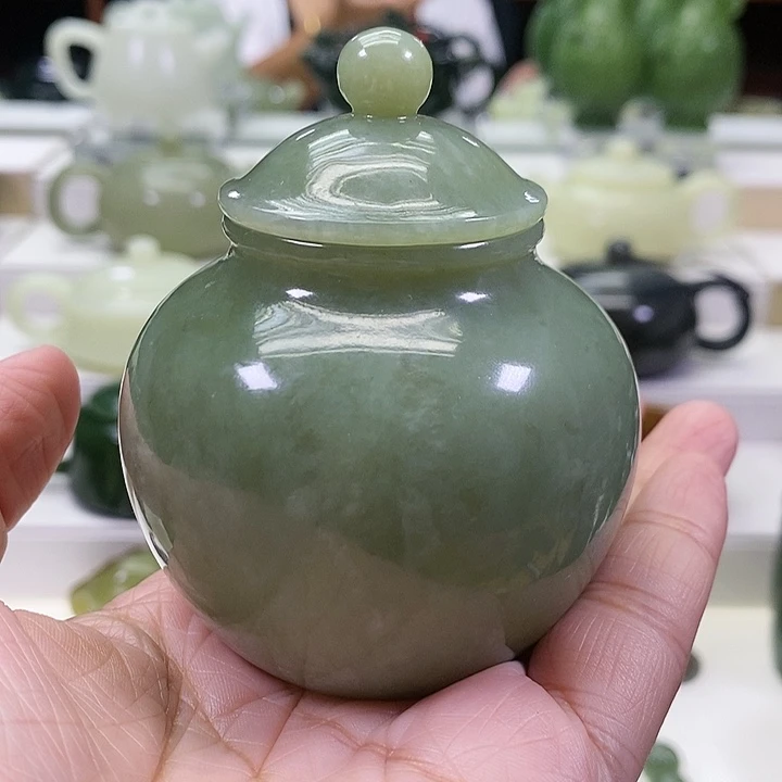 未镶嵌和田玉挂件茶叶罐（微瑕）
