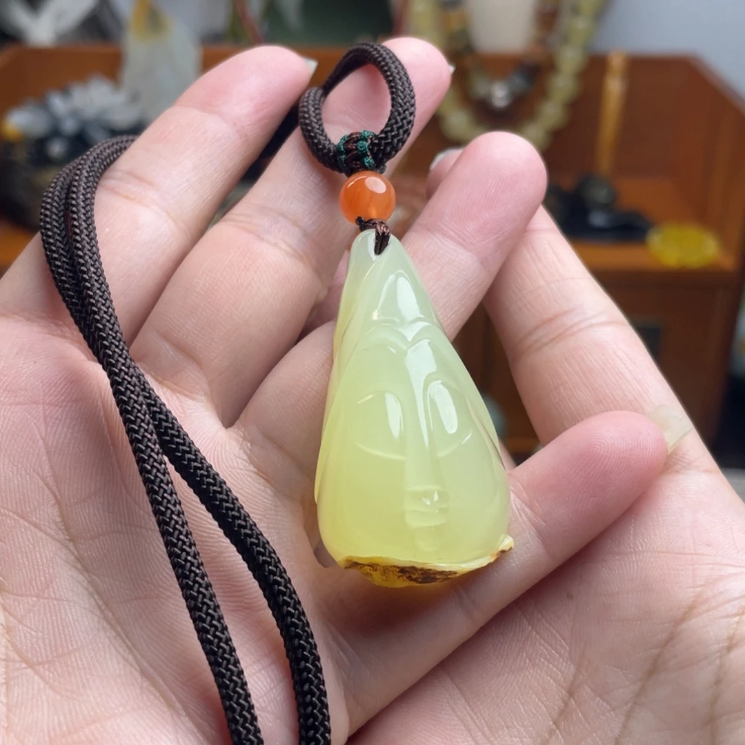 君***姐蛇纹石玉未镶嵌吊坠