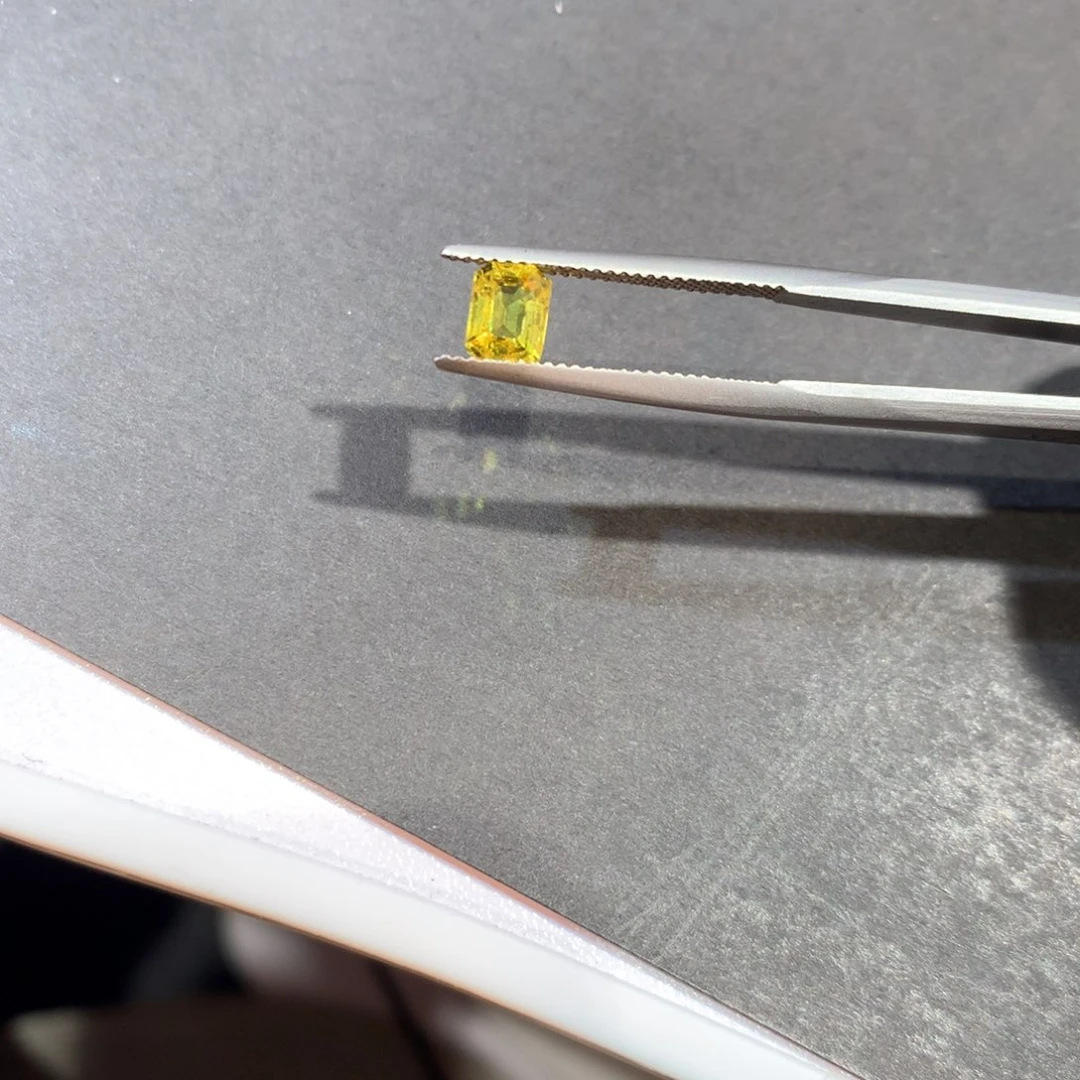 彩色蓝宝石裸石1.17克拉