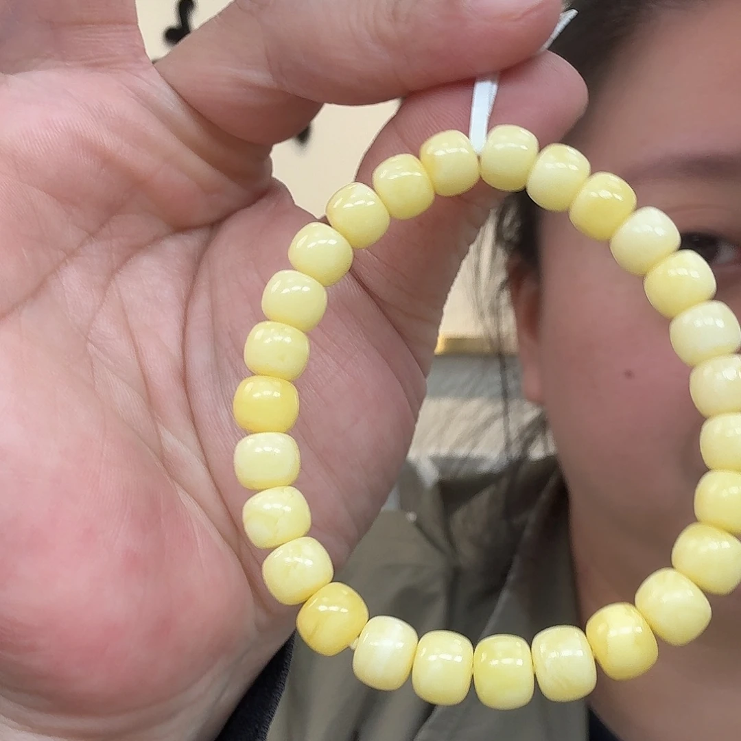 琥珀未镶嵌珠宝奇石90