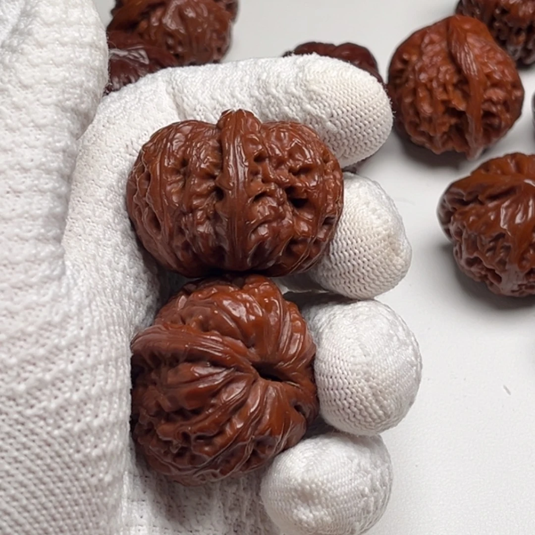 W***I桃核吊坠文玩核桃链接