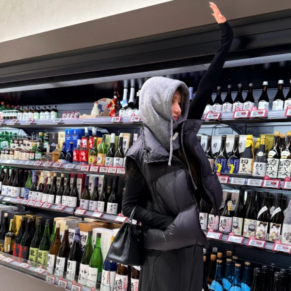 女款短款立领冬季潮流时尚蓬松休闲防风保暖白鸭绒羽绒马夹外套