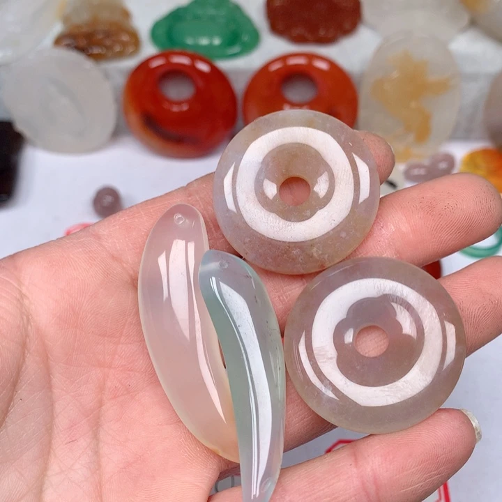 玛瑙/玉髓颈饰未镶嵌N****