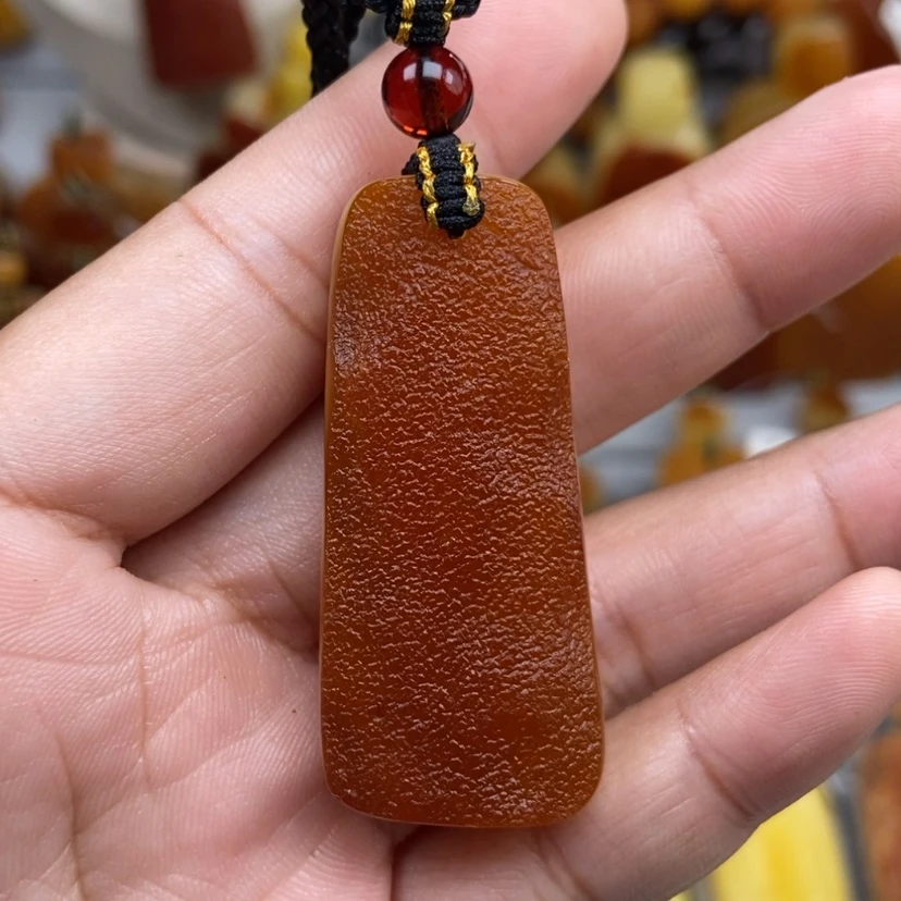 【闪购商品】琥珀颈饰未镶嵌