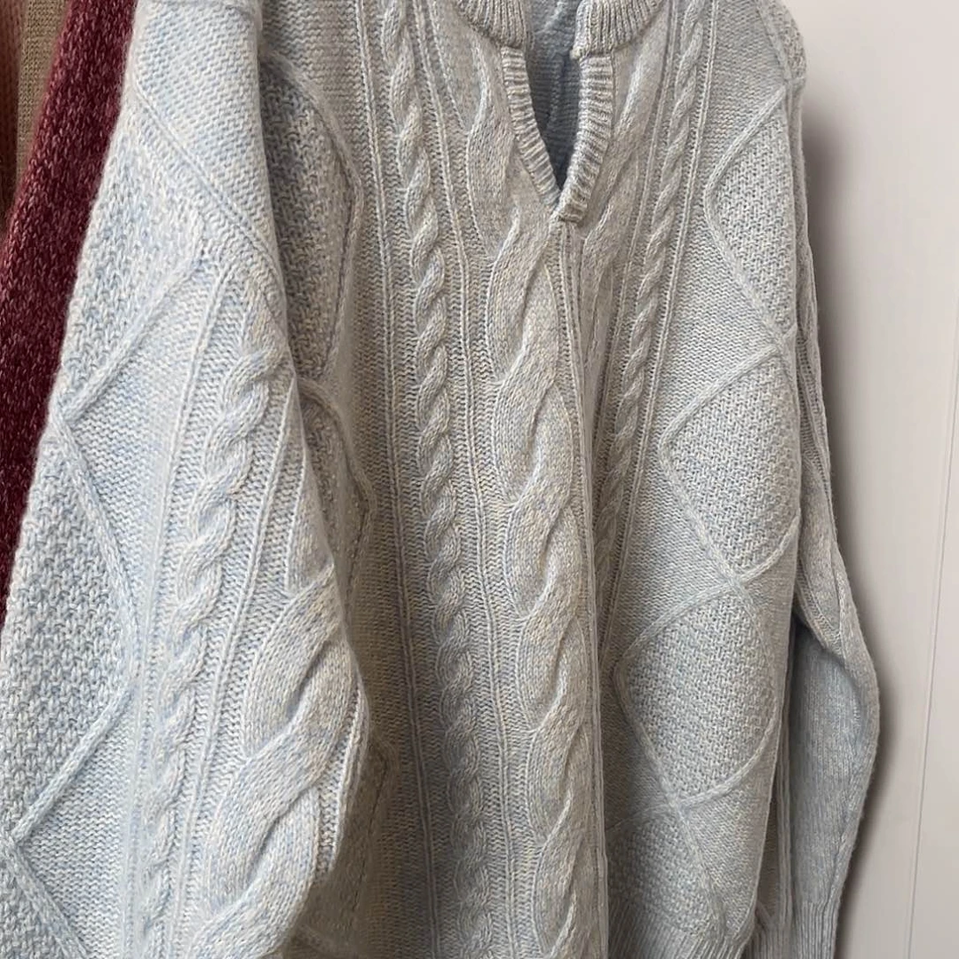 剪刀领 花纱 羊绒衫