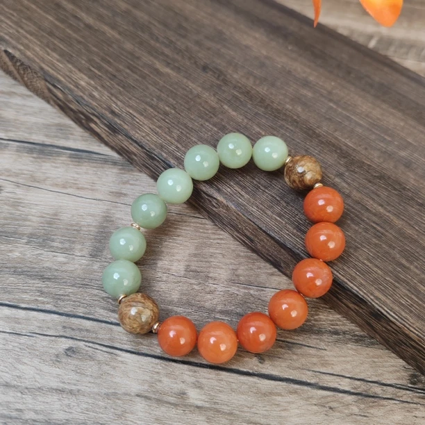 【朝花夕拾】粉青和田玉南红设计手串