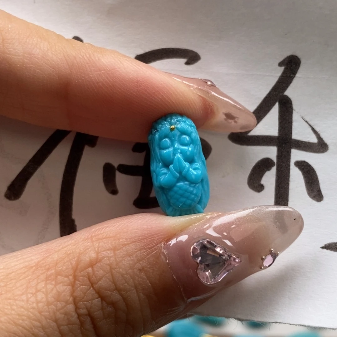 绿松石未镶嵌颈饰