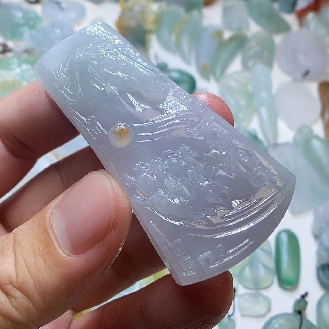 定制翡翠未镶嵌八骏马