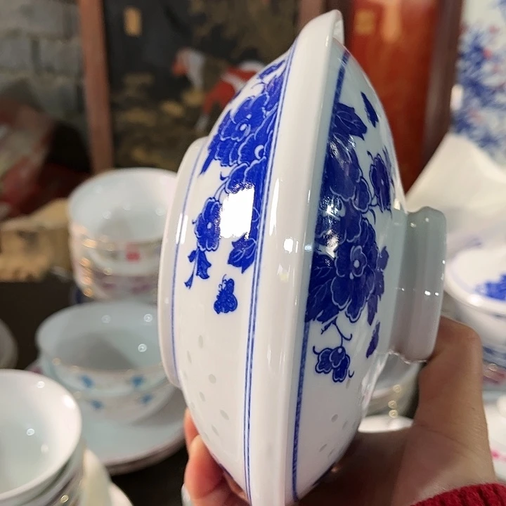 瓷片直径18厘米，发1个……