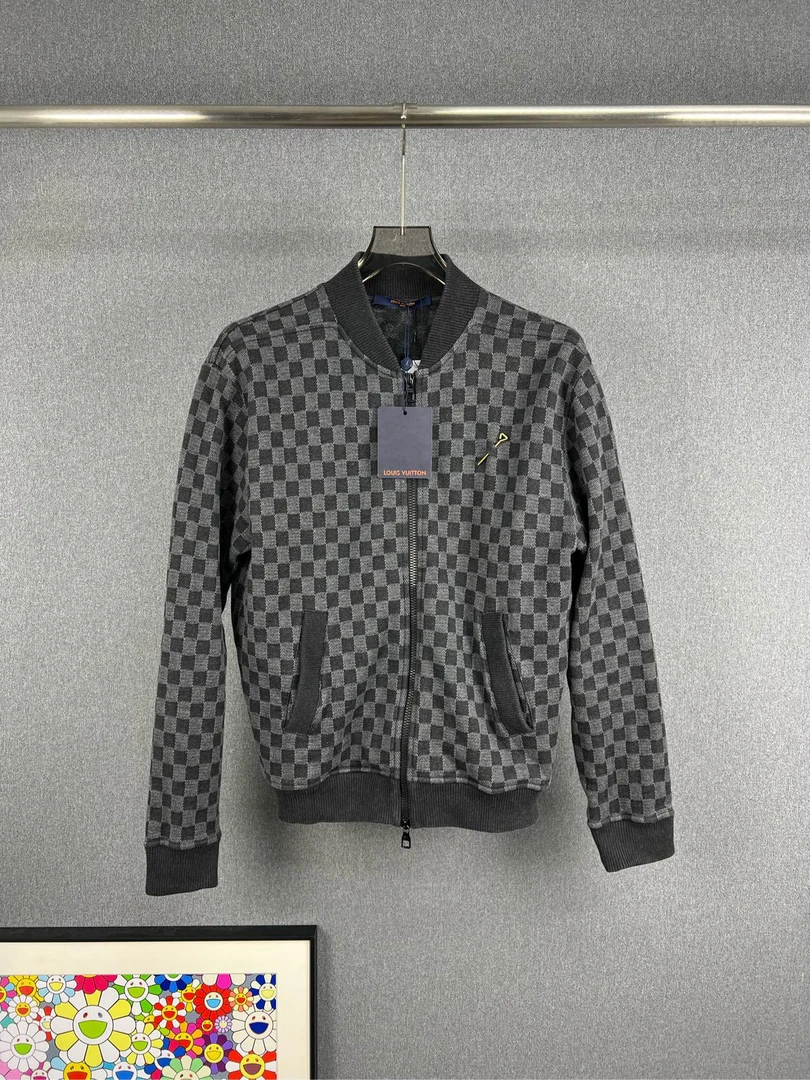 99新 LouisVuitton/路易威登 LV棋盘格别针棒球夹克外套 S码12299