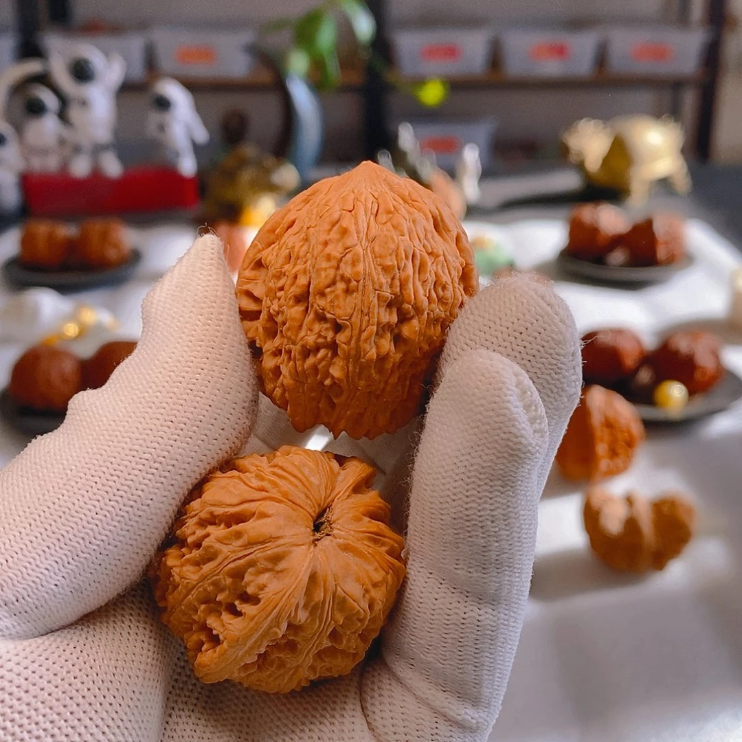 文玩核桃把件暖**丶老绣球