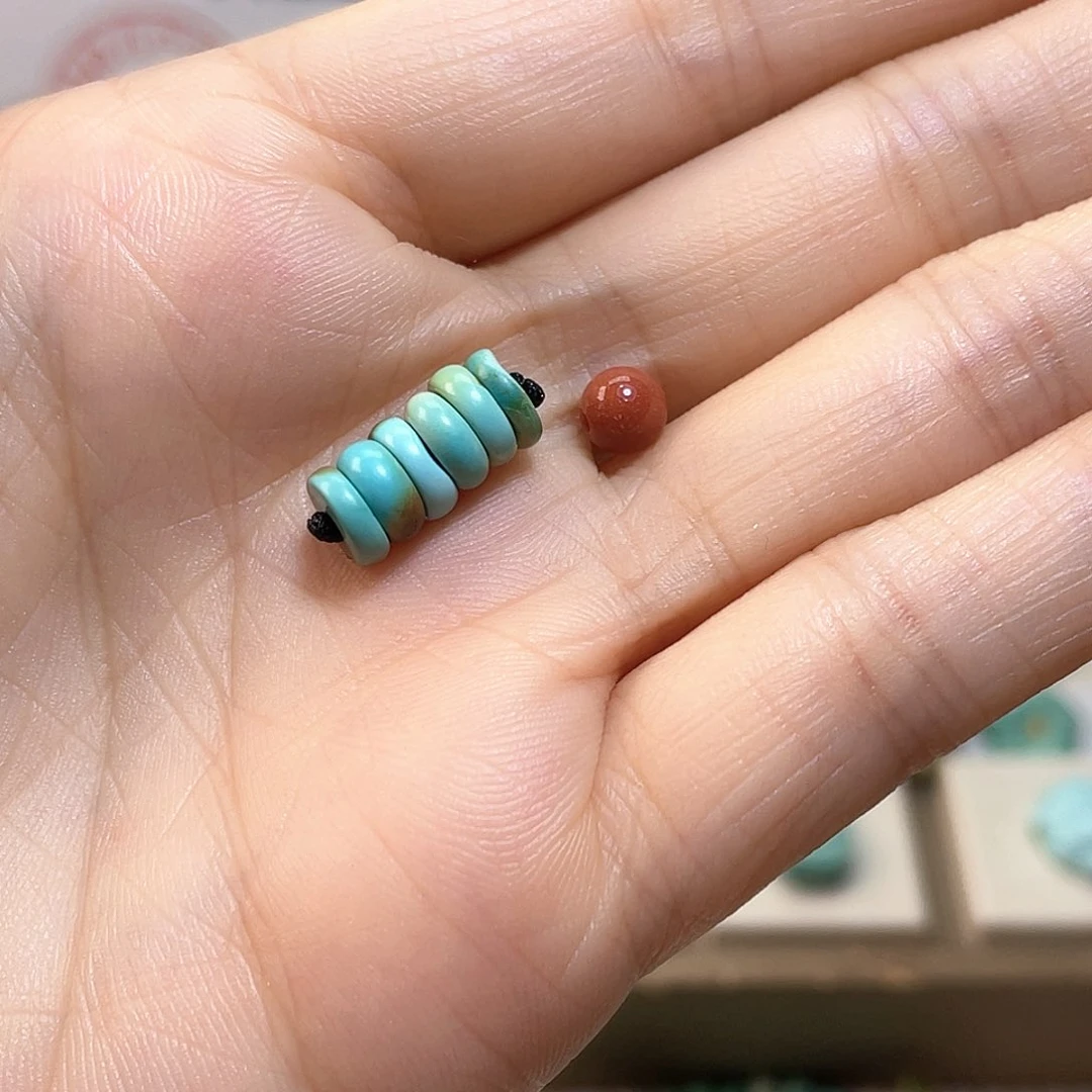 南红玛瑙配饰未镶嵌