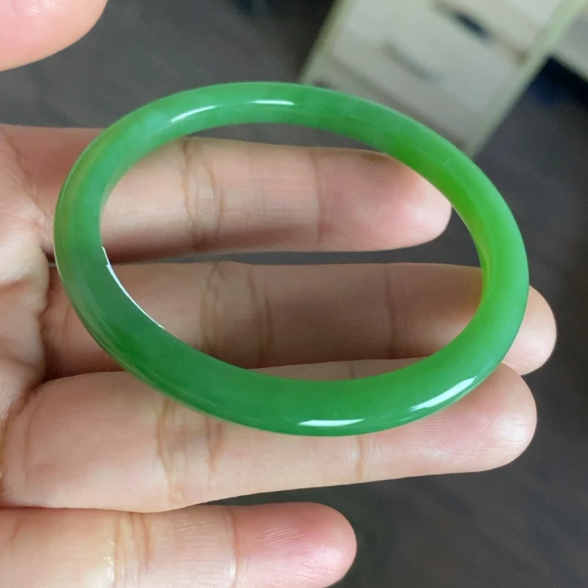 【闪购商品】未镶嵌手镯和田玉（碧玉）