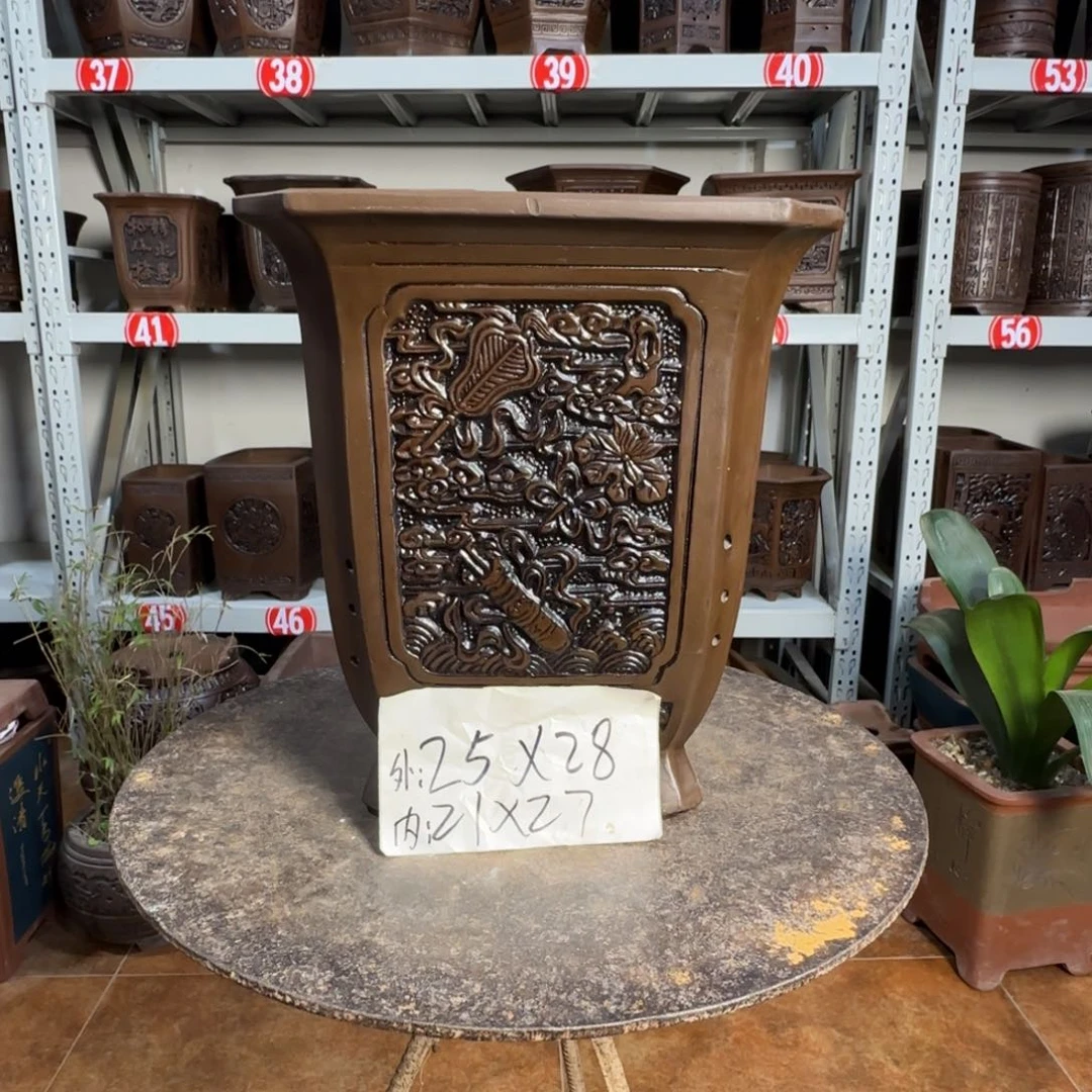 紫砂花盆，有1厘米左右差距，有色差