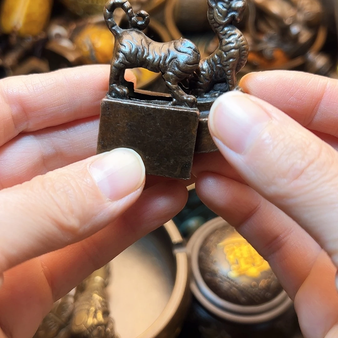 精美铜器工艺品等