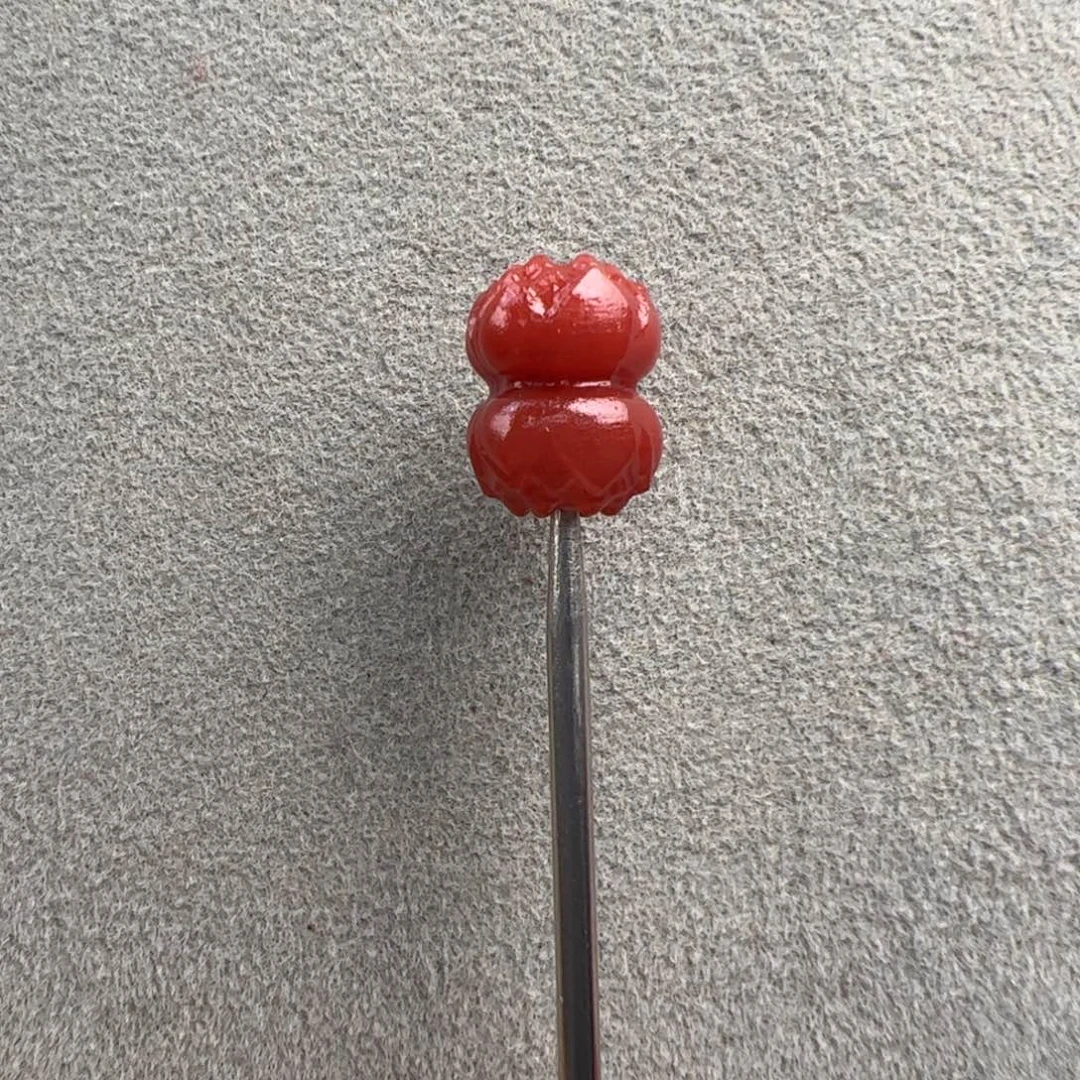 南红玛瑙未镶嵌（并蒂莲12*9）