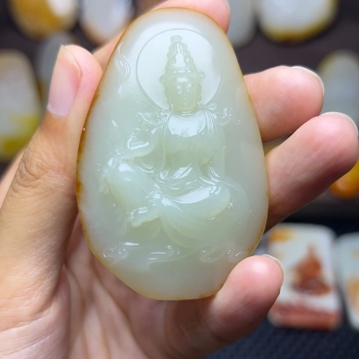 和田玉未镶嵌颈饰