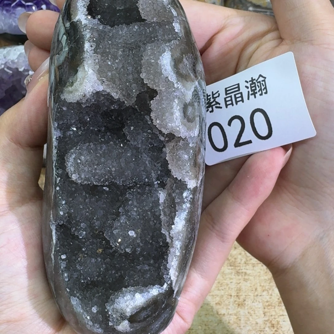 未镶嵌水晶大型摆件（非配饰）