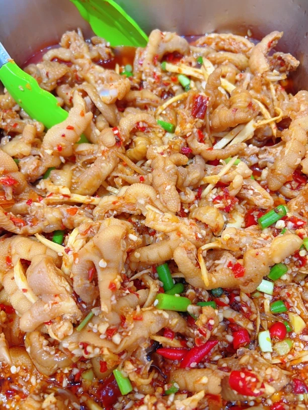 贵州黎平李氏侗家无骨蒜好香鸡爪