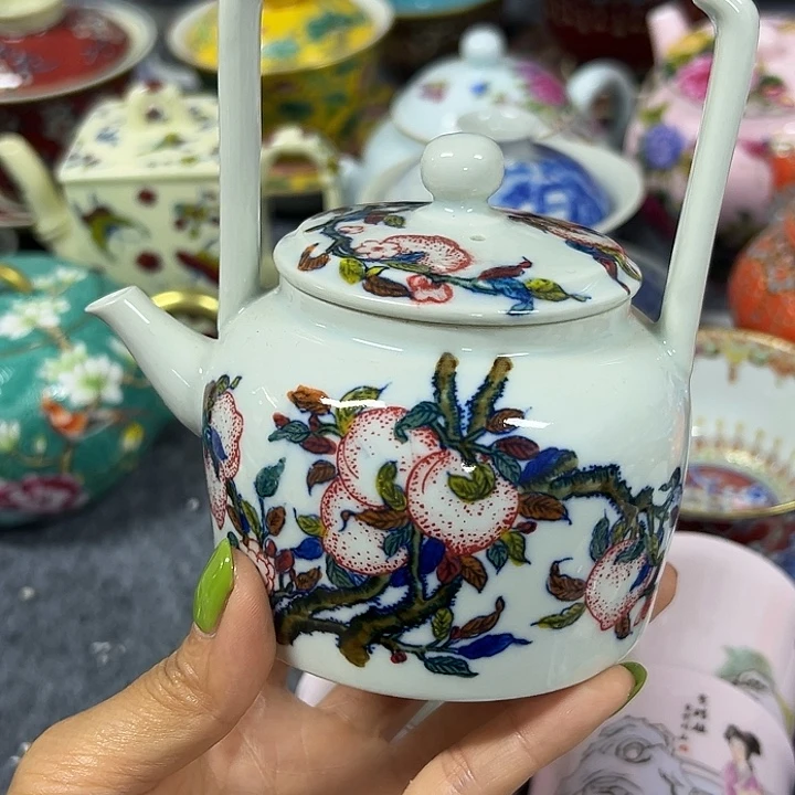 叶***A景德镇陶瓷博物有限公司成立y