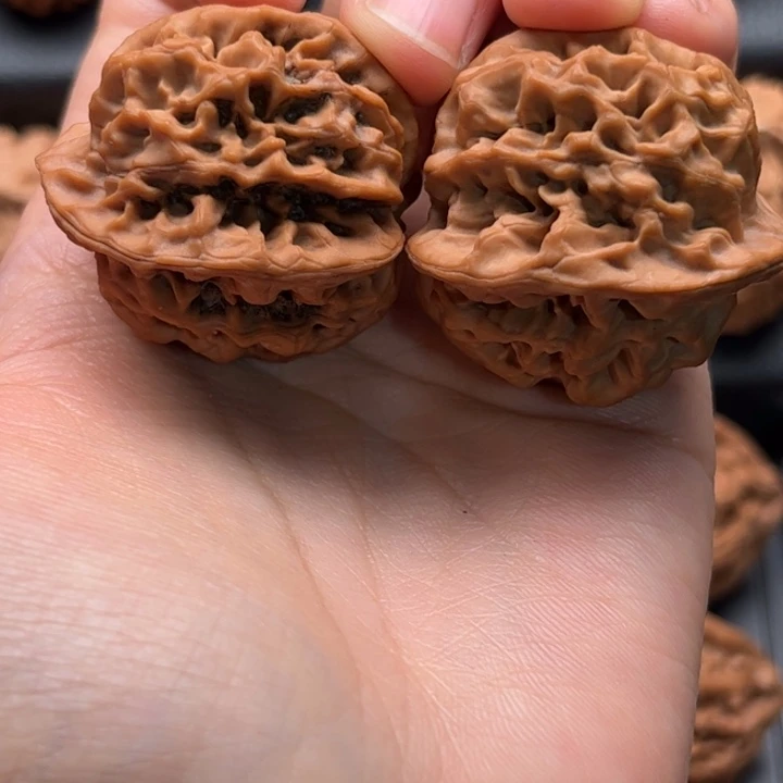 柚***孜吊坠文玩核桃秦闷