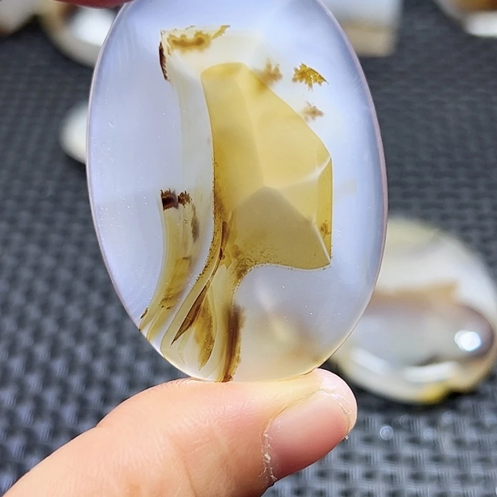 玛瑙/玉髓未镶嵌珠宝半成品