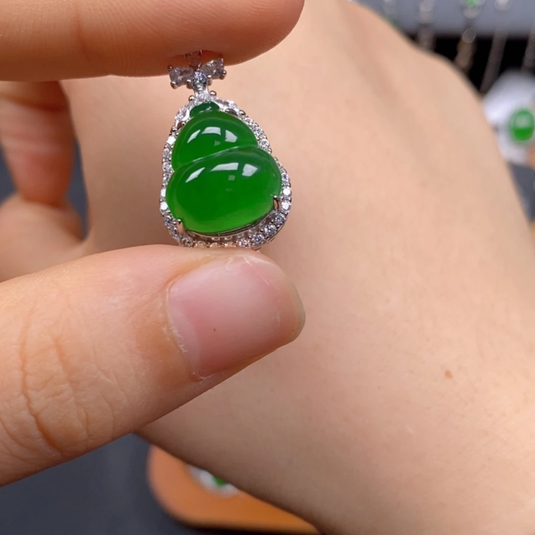 天***人翡翠银S925镶嵌项圈葫芦