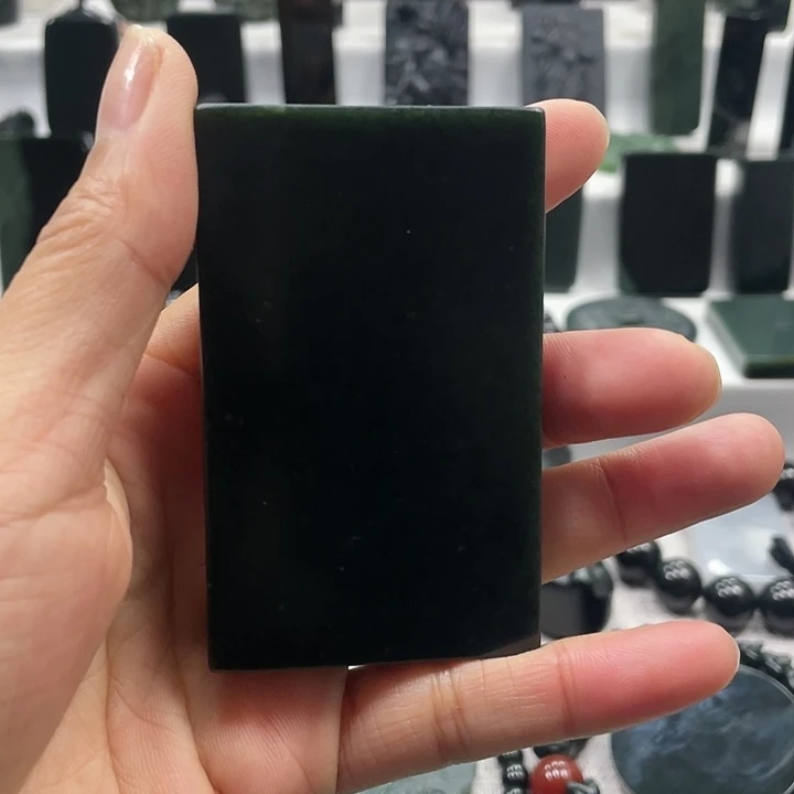 【闪购商品】颈饰未镶嵌和田玉（青玉）