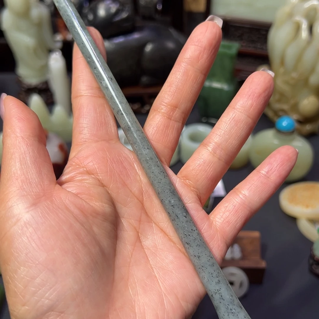 和田玉亏出 青花籽毛笔杆 超赞