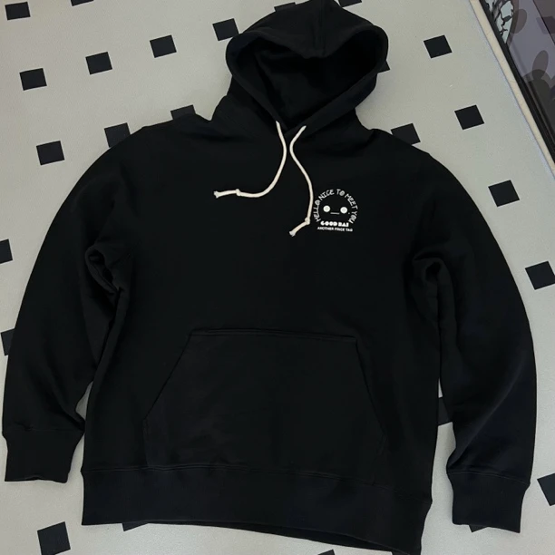 GB经典款连帽！！小白上身！！男女明星同款情侣卫衣！！！