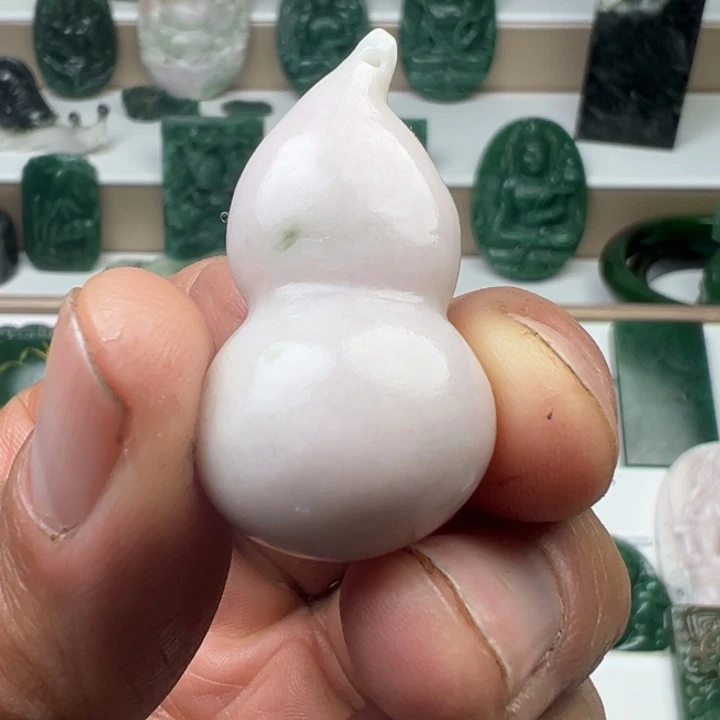 独山玉未镶嵌吊坠(不含链)