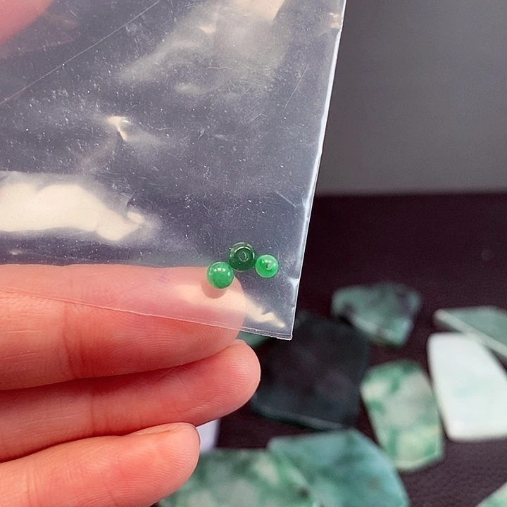 翡翠未镶嵌颈饰缅甸翡翠A货边角
