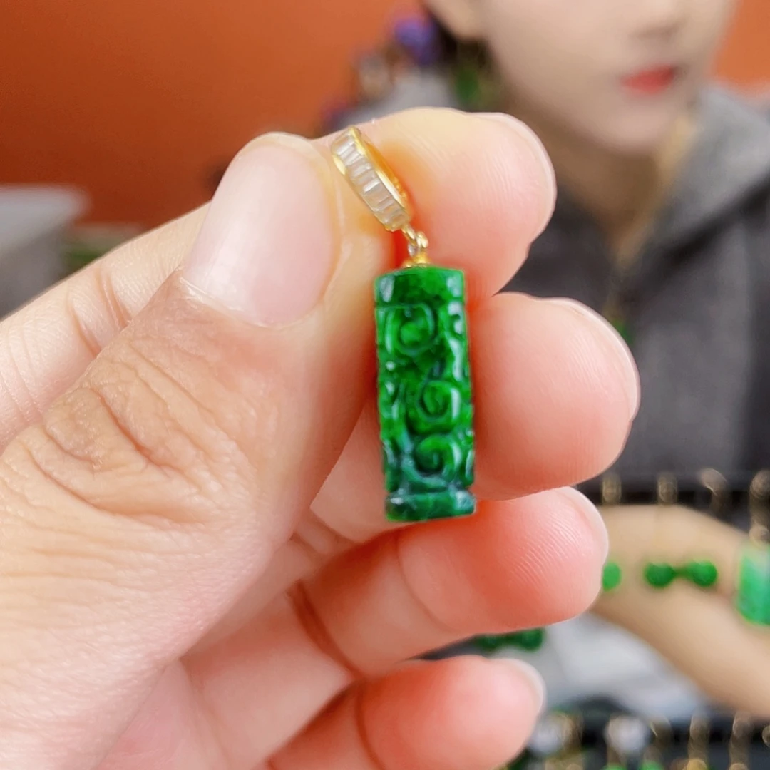 翡翠未镶嵌耳饰饰品