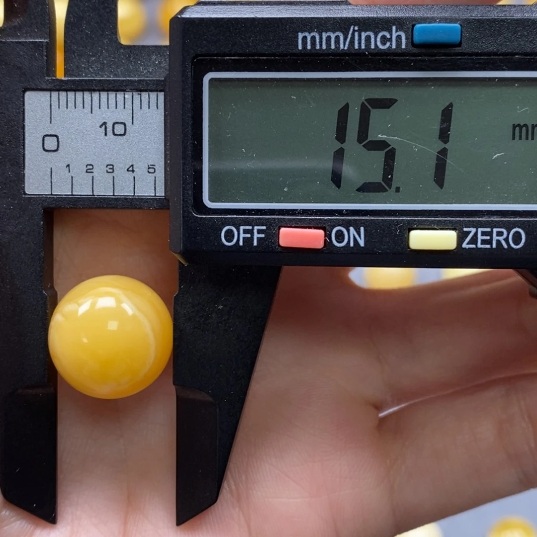 琥珀未镶嵌裸石纯天然