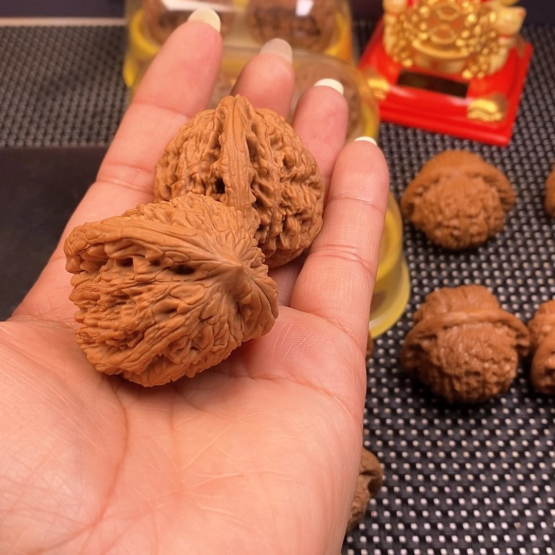 文玩核桃吊坠九*、43尺麦虎