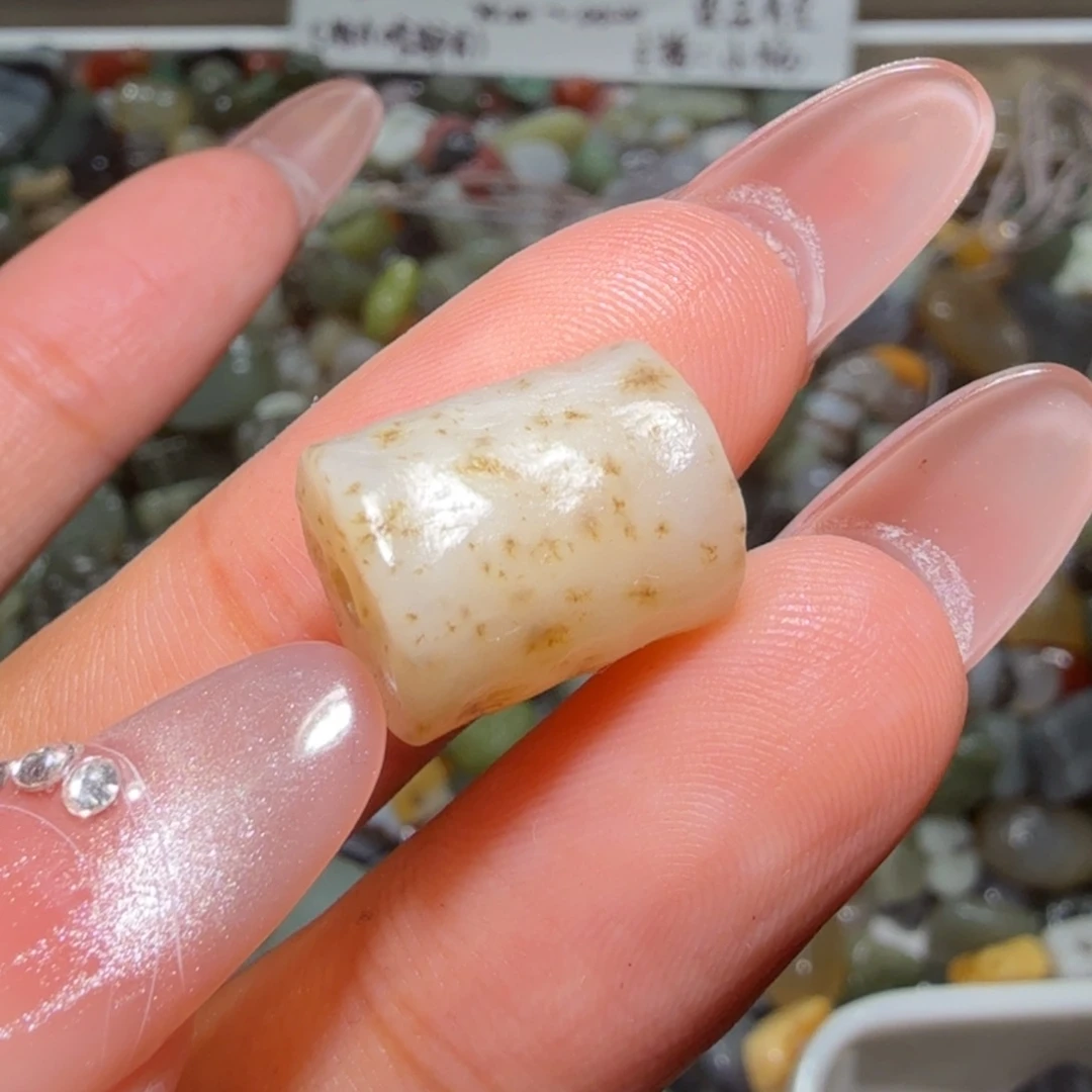 和田玉未镶嵌珠宝半成品